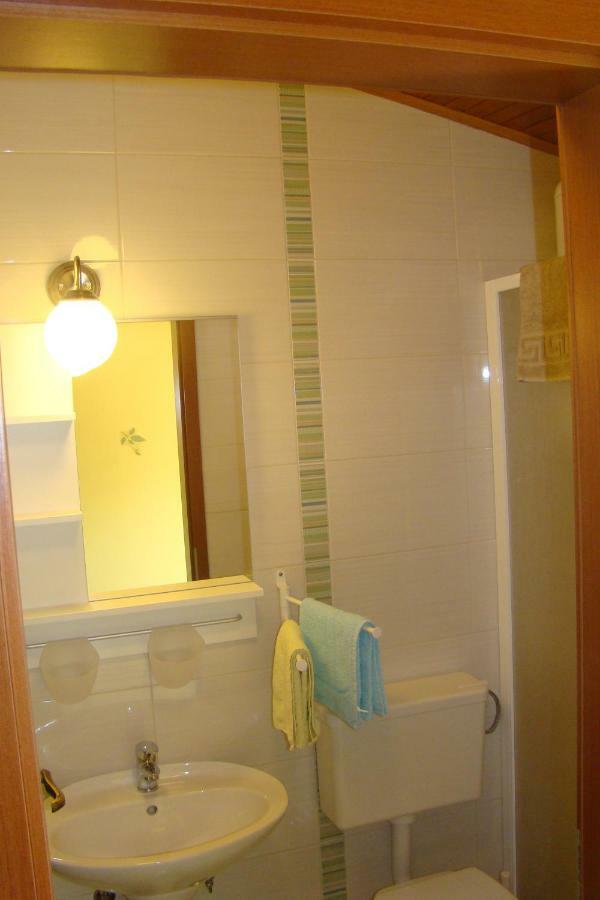 Apartments Renata - Brseč מראה חיצוני תמונה